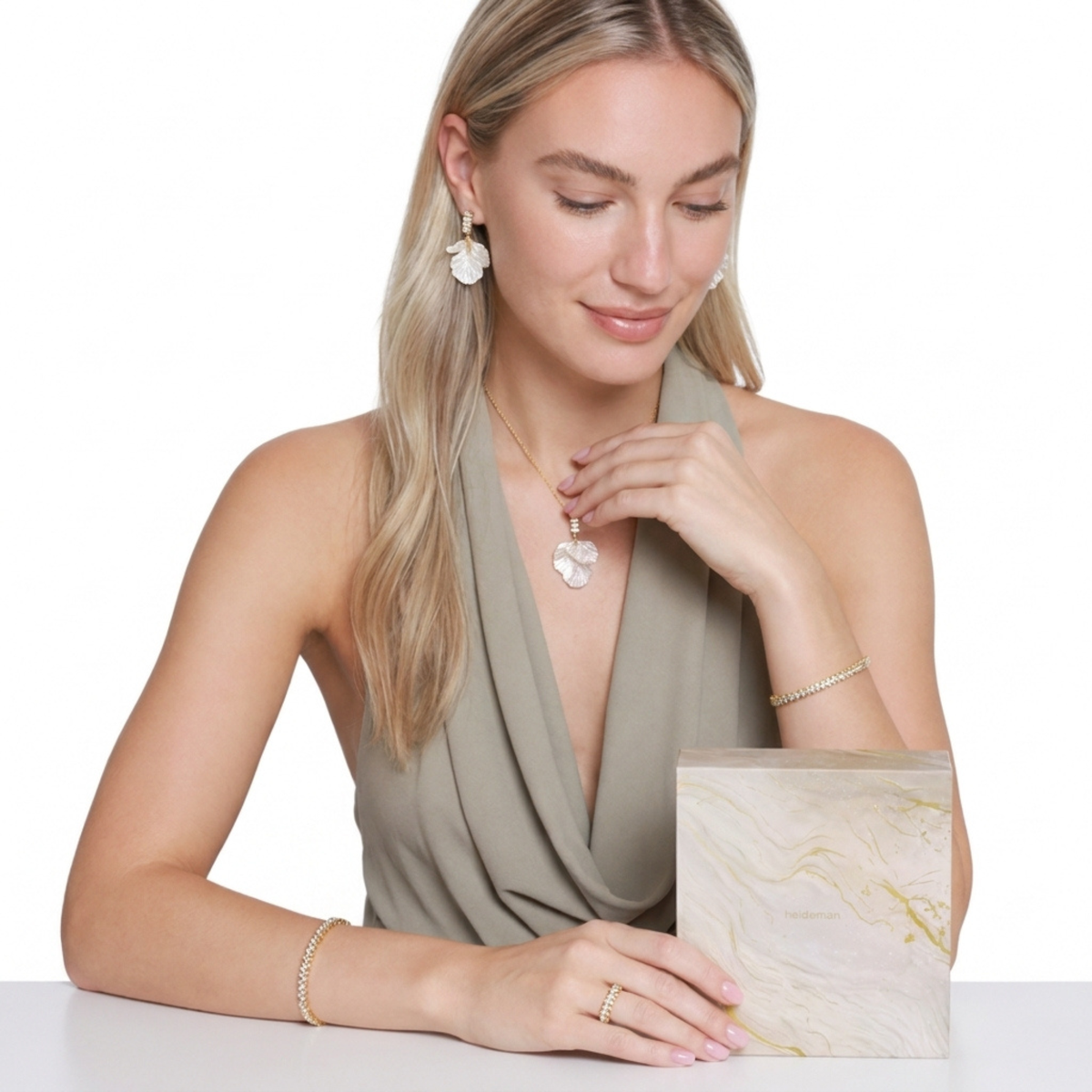 Schmuckset Damen Edelstahl Celeste in Gold – alle vier Schmuckstücke im Überblick