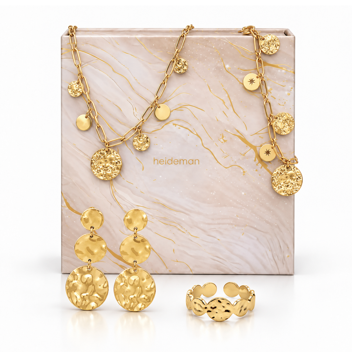 Adventsbox Clarity in Gold – Schmuckset Damen Edelstahl mit Kette, Armband, Ohrringen und Ring vor der Geschenkbox