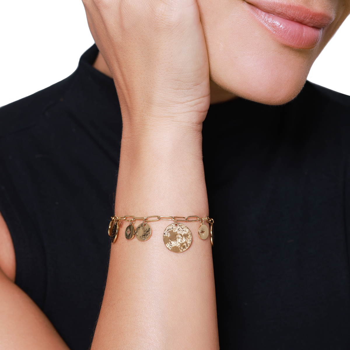 Armband Damen Edelstahl Selene Gold Detailansicht der Anhänger