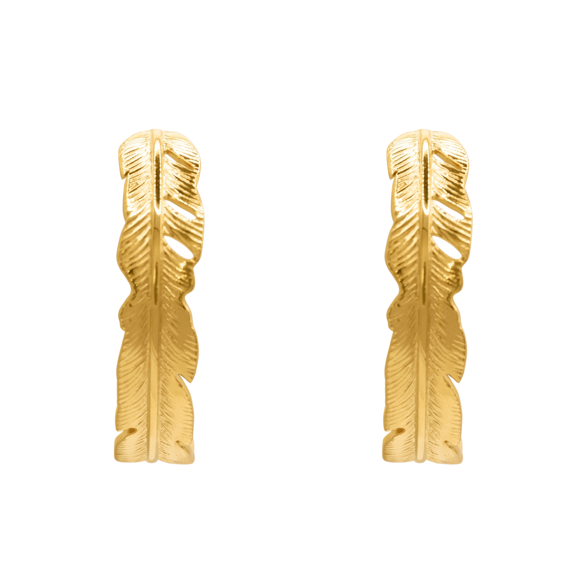 Ohrringe Damen Edelstahl Berrit Gold getragen am Ohr