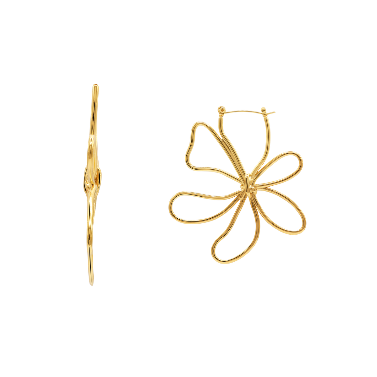 Ohrringe Damen Edelstahl Adelia in Gold - Produktansicht der Creolen mit Blütendesign
