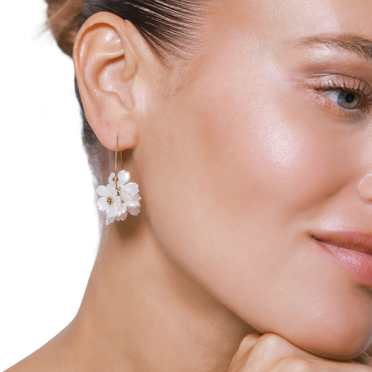 Ohrringe Damen Edelstahl Luciana in Gold – Detailaufnahme der filigranen Form
