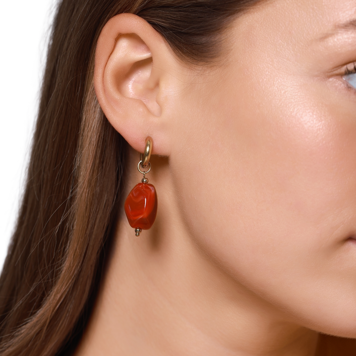 Ohrringe Damen Edelstahl Nefeli in Gold mit Stein Padparadscha - Detailansicht
