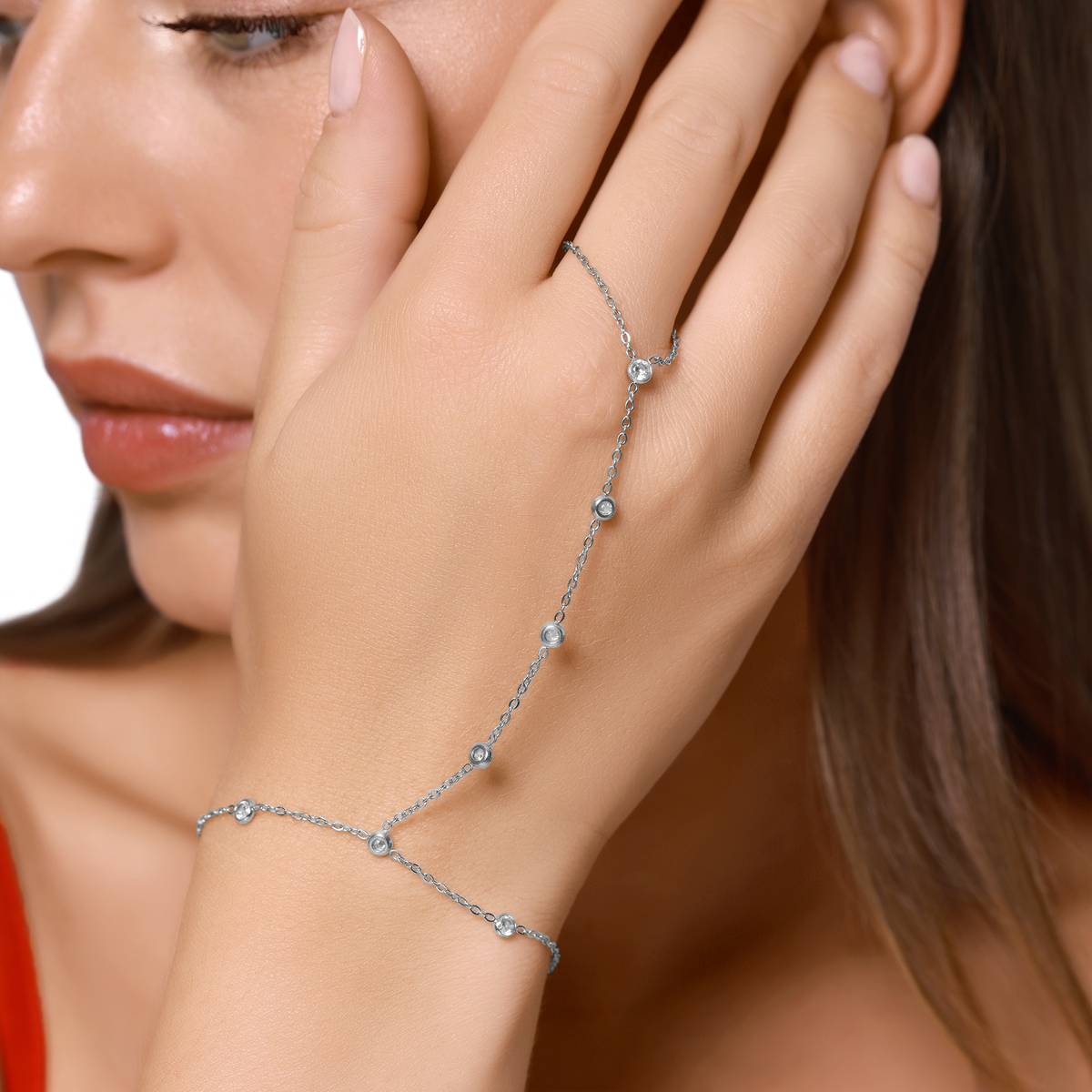 Handkette Damen Edelstahl Poppy Silber Detailansicht der Zirkonia
